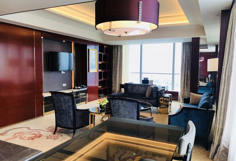 شقة غرفة واحدة, Yiwu Marriott