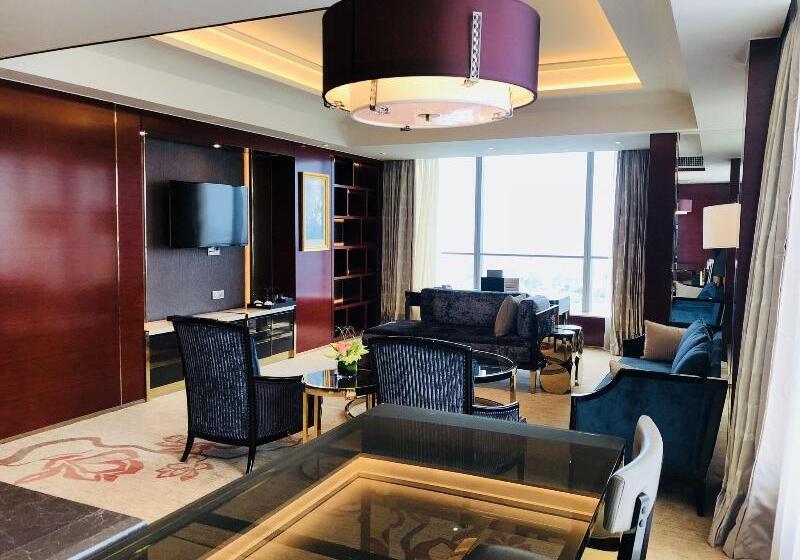 شقة غرفة واحدة, Yiwu Marriott