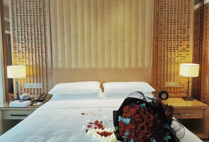 اتاق دلوکس با تخت کینگ و چشم‌انداز شهر, Zhuhai Marriott