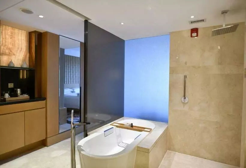 اتاق لوکس با تخت بزرگ, Zhuhai Marriott