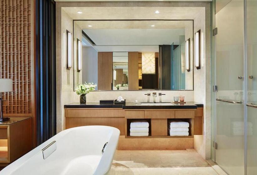 Люкс Executive Кровать Кинг, Zhuhai Marriott