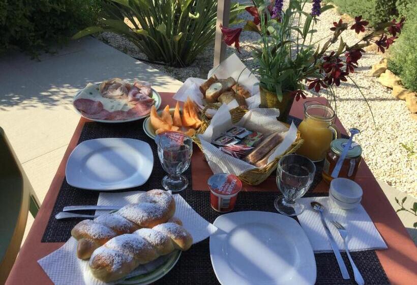 غرفة قياسية مطلة على الجبل, Il Colle Del Rustico