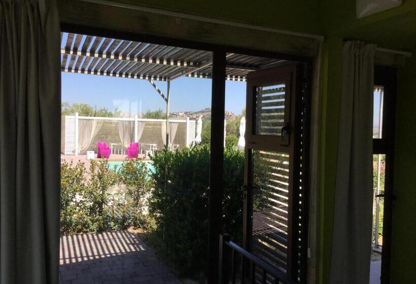 غرفة ديلوكس مطلة على حمام السباحة, Il Colle Del Rustico