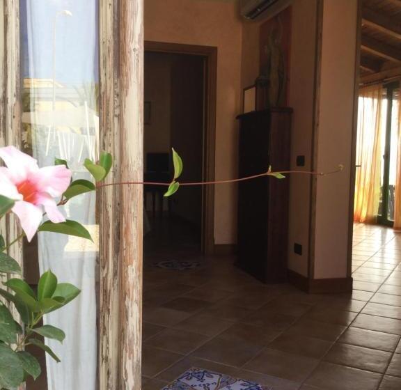 شقة غرفتين, Il Colle Del Rustico