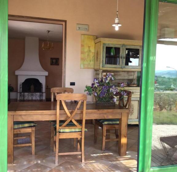 شقة غرفتين, Il Colle Del Rustico