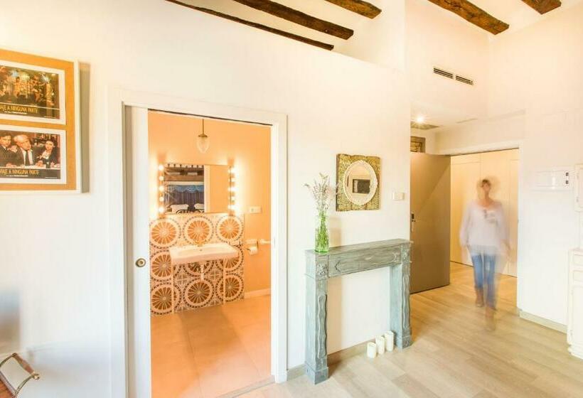 Студио Стандарт с Балконом, Teatrisso Hotel Palacio