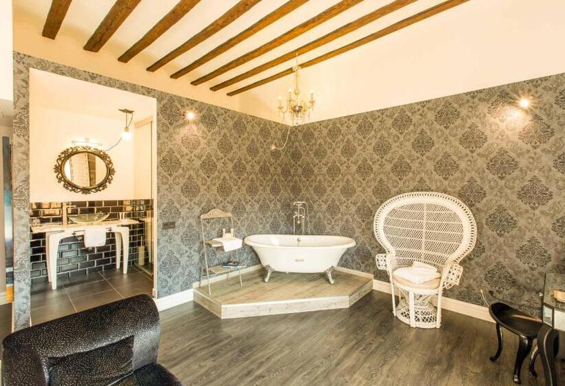 Полулюкс Повышенной Комфортности, Teatrisso Hotel Palacio