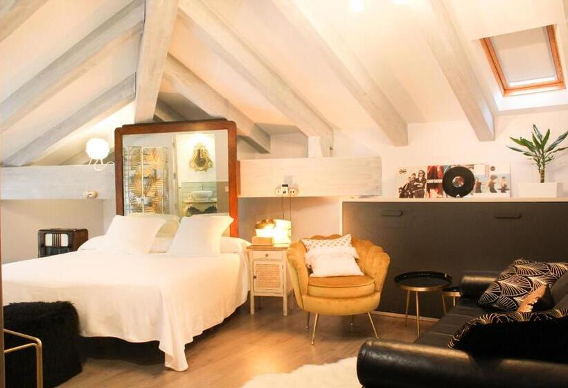 Студия Стандарт, Teatrisso Hotel Palacio