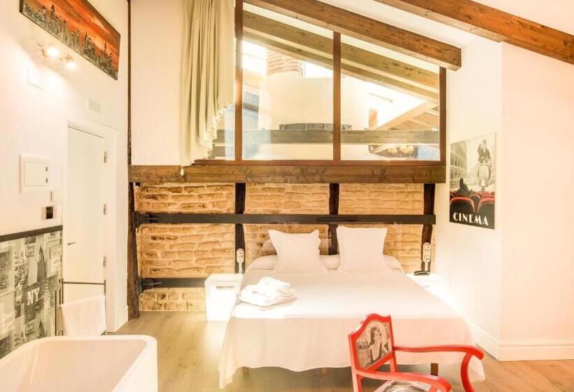 Полулюкс Повышенной Комфортности, Teatrisso Hotel Palacio