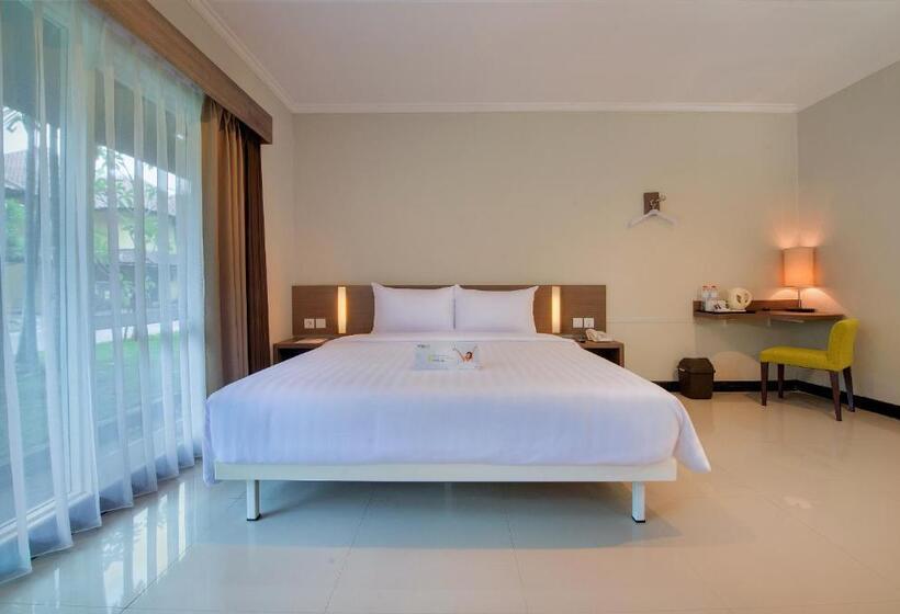 اتاق لوکس با بالکن, Whiz Prime Hotel Darmo Harapan Surabaya