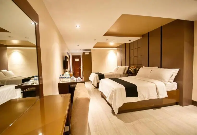 Chambre Quadruple Supérieure, Monallan Boracay