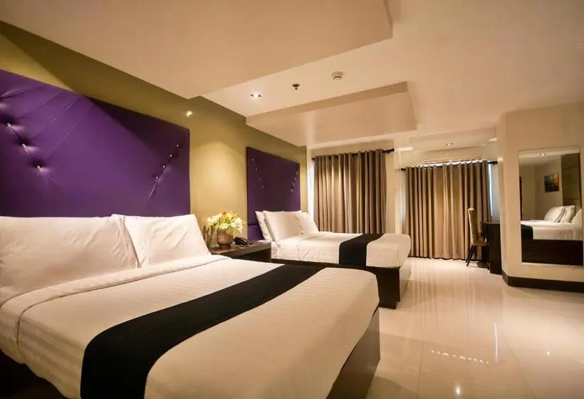 Chambre Familiale, Monallan Boracay