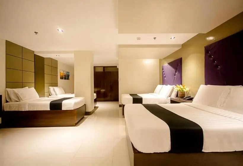Chambre Familiale, Monallan Boracay