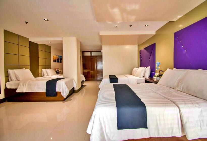 Chambre Familiale, Monallan Boracay