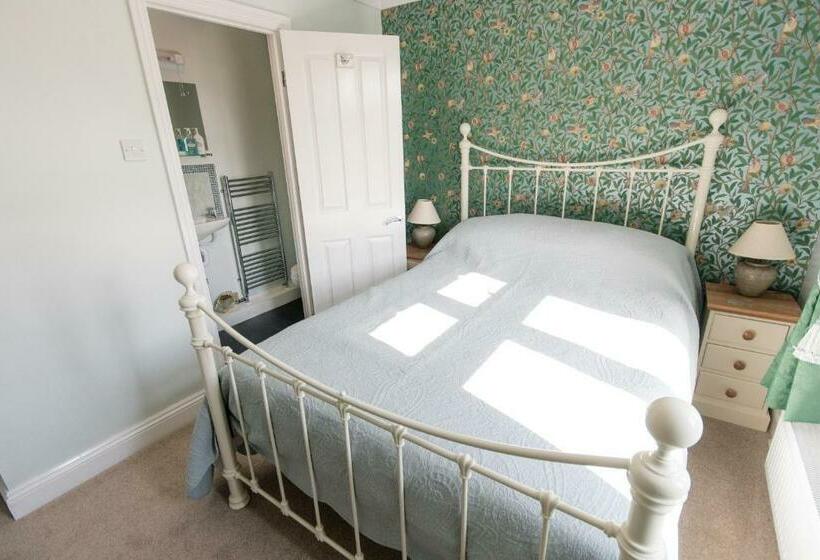 Номер Deluxe, The School House