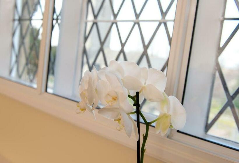 Номер Deluxe Кровать Кинг, The School House