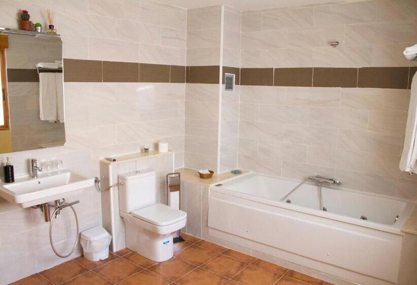 Люкс, Casa Rural Magnanimvs