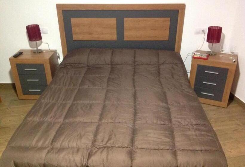 Номер Superior с Балконом, Casa Rural Magnanimvs