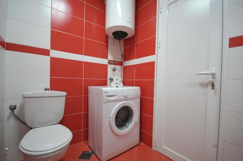 آپارتمان 1 خوابه, D&d Apartment 1