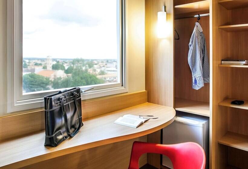 Номер Стандарт, Ibis Imperatriz
