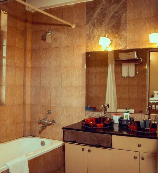 اتاق لوکس, Lake View Resort