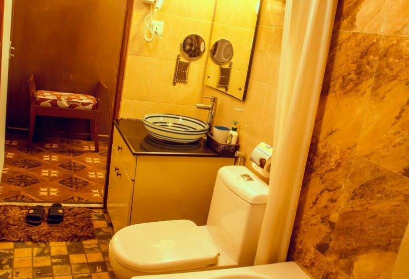 اتاق لوکس, Lake View Resort