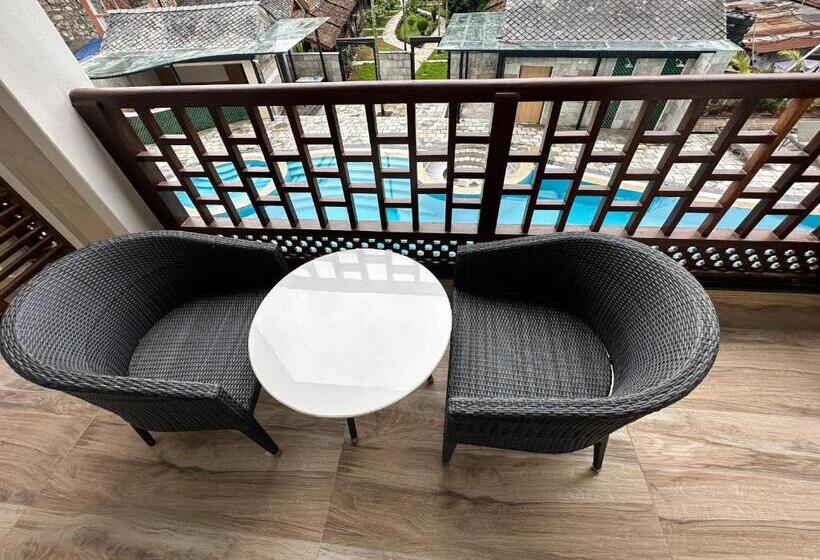 اتاق لوکس با تخت بزرگ, Lake View Resort