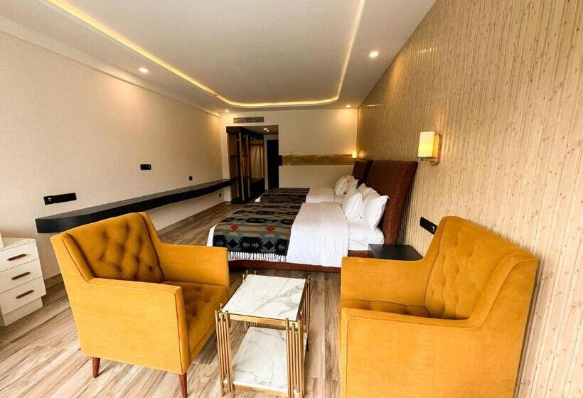 اتاق لوکس با تخت بزرگ, Lake View Resort