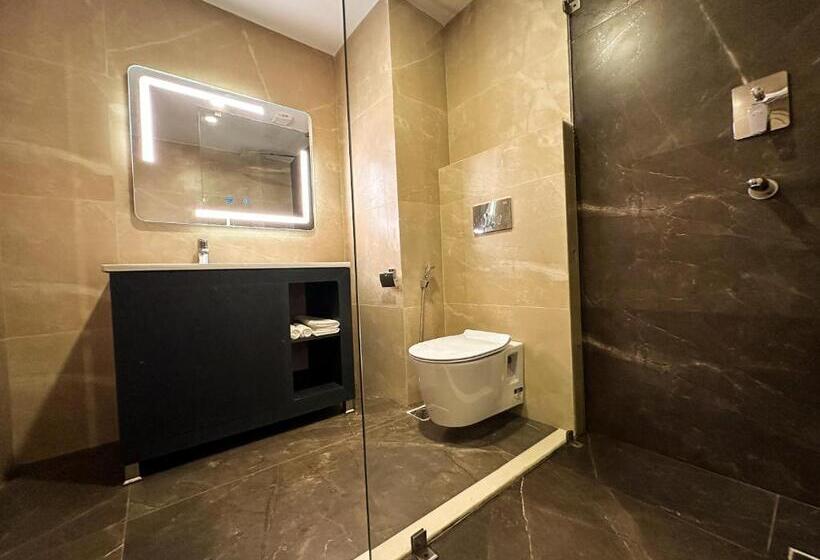 اتاق استاندارد با تخت بزرگ, Lake View Resort