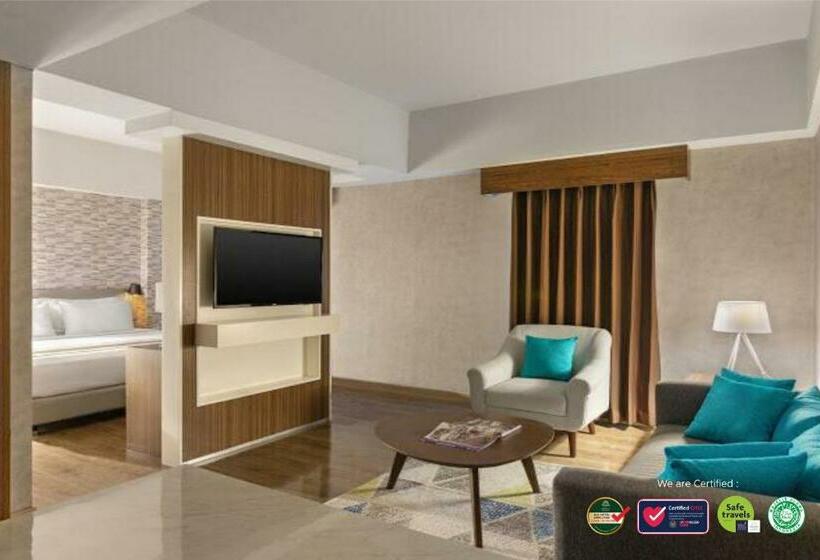 סוויטה עם נוף לעיר, Khas Malioboro