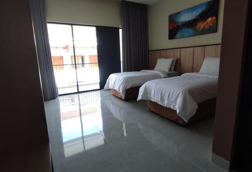 디럭스 룸, Rabasta Enjoy Kuta