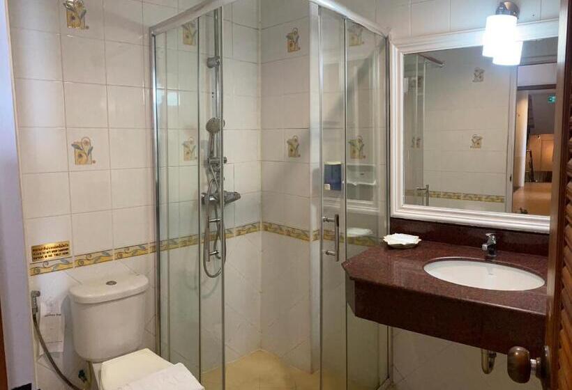 חדר סטנדרט עם מרפסת, Seaview Sriracha