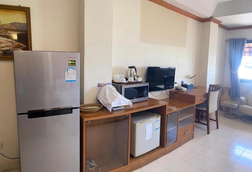 חדר סטנדרט עם מרפסת, Seaview Sriracha