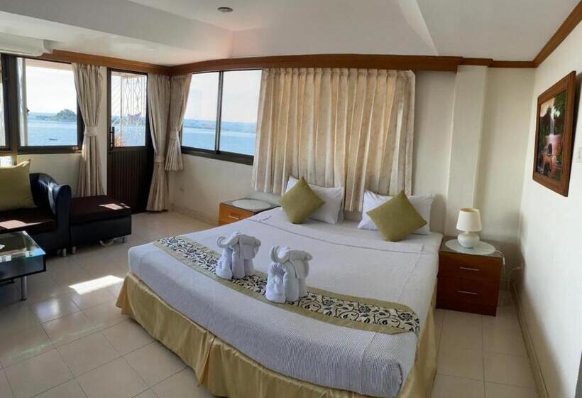 חדר דלוקס נוף לים, Seaview Sriracha