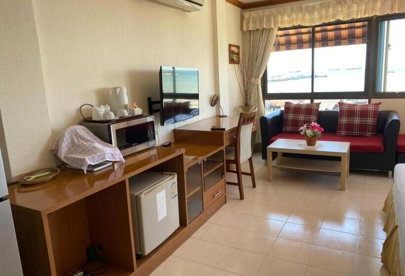 חדר דלוקס נוף לים, Seaview Sriracha