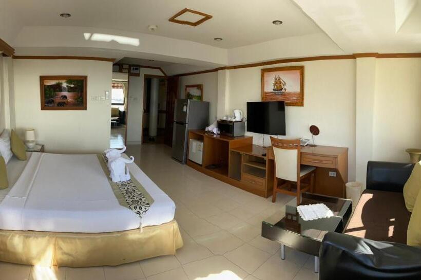 חדר דלוקס נוף לים, Seaview Sriracha