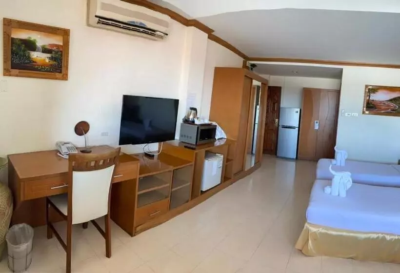 اتاق سوپریور با چشم‌انداز دریا, Seaview Sriracha