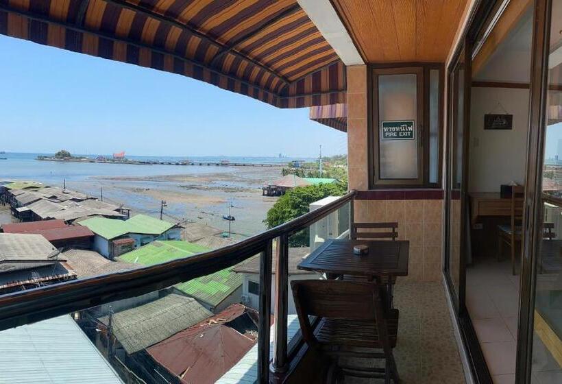 סוויטת סופריור נוף לים, Seaview Sriracha