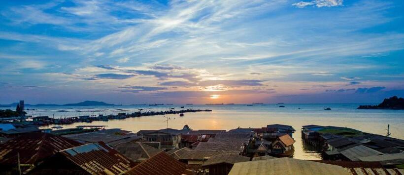 חדר סופריור נוף לים, Seaview Sriracha