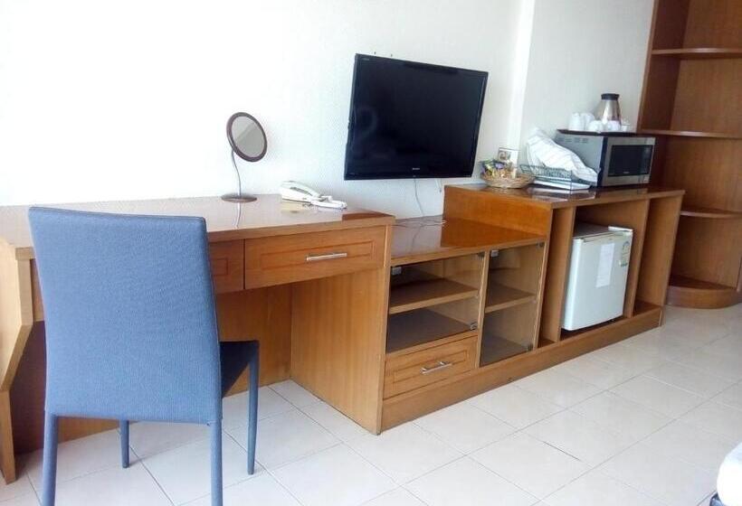 חדר דלוקס נוף לים, Seaview Sriracha