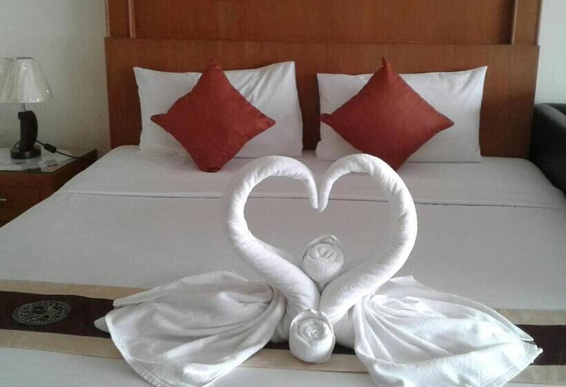 חדר דלוקס נוף לים, Seaview Sriracha