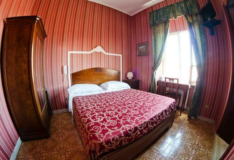 اتاق استاندارد یک نفره, Villa Maria