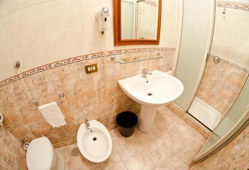 اتاق استاندارد یک نفره, Villa Maria