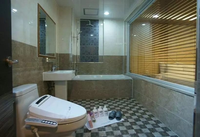 デラックスルーム, W Shinjeju