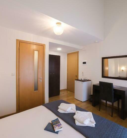 חדר סופריור עם מרפסת, Nikolaos Pension