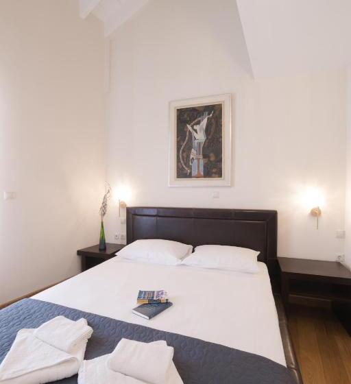 חדר סופריור עם מרפסת, Nikolaos Pension