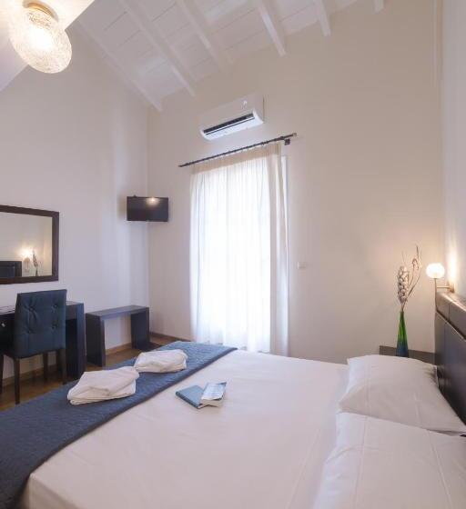 חדר סופריור עם מרפסת, Nikolaos Pension