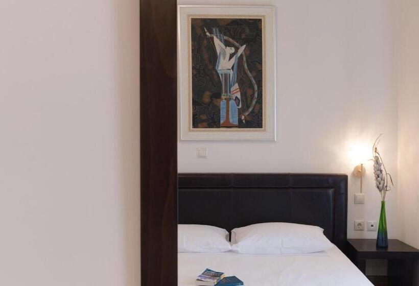 חדר סופריור עם מרפסת, Nikolaos Pension