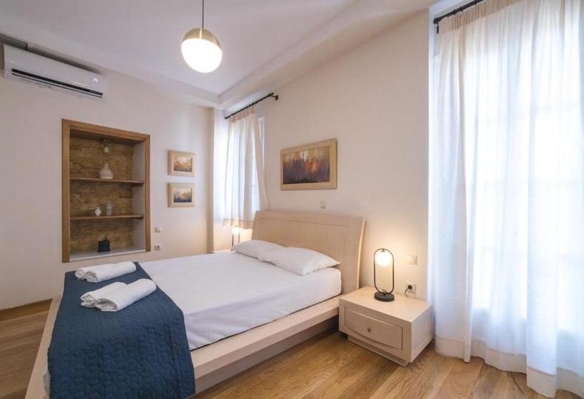 Номер Economy, Nikolaos Pension