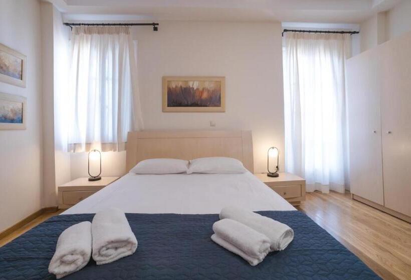 חדר אקונומי, Nikolaos Pension